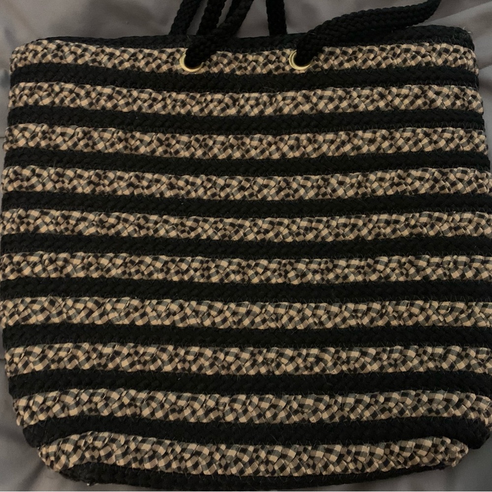 Longaberger Tote Bag - Woven with zipper